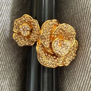 as new ALDO Y2K Crystals Flowers Floral Statement max ring gold toned metal sz 7